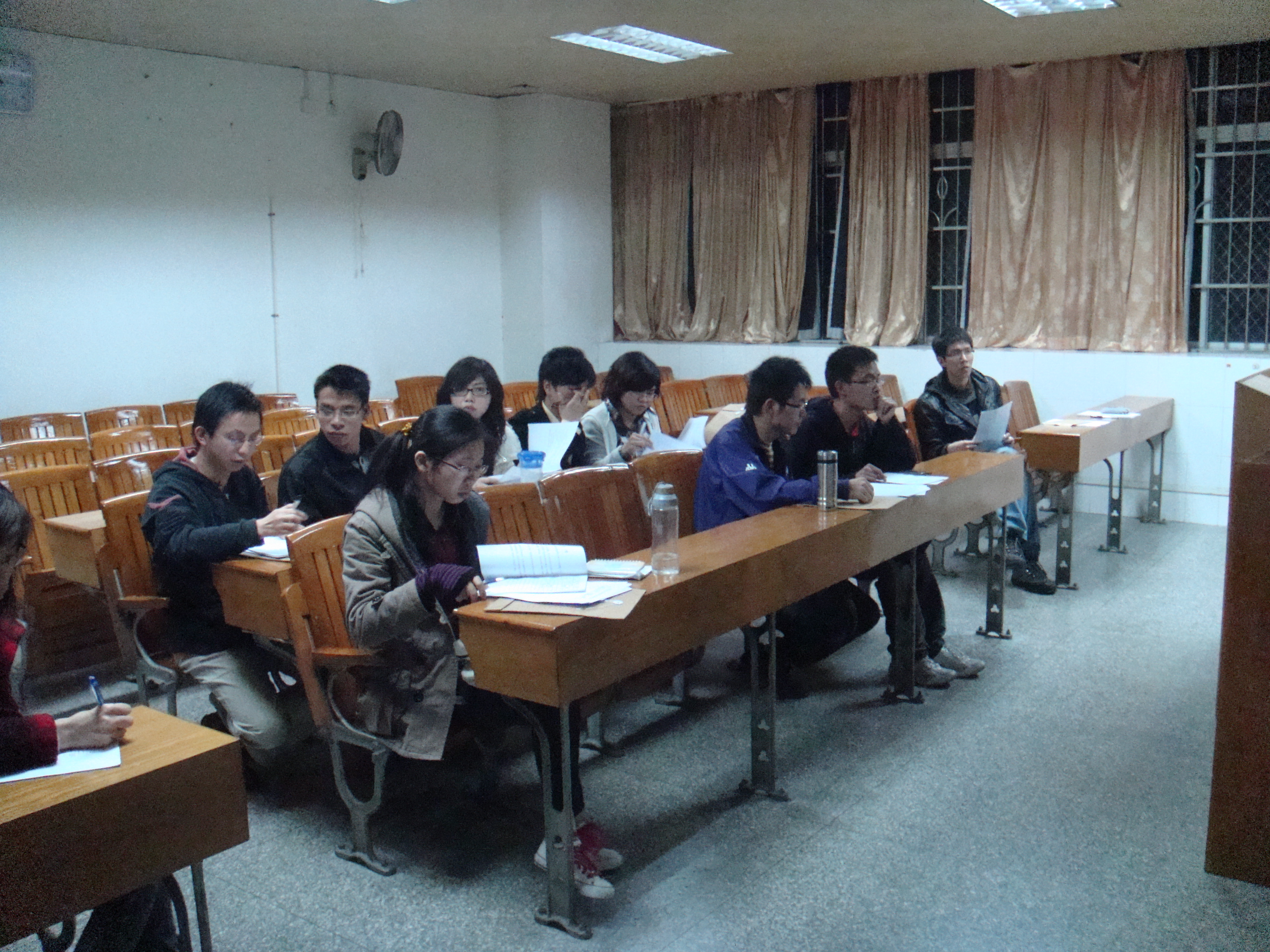 我院召开本科生党建工作培训会议