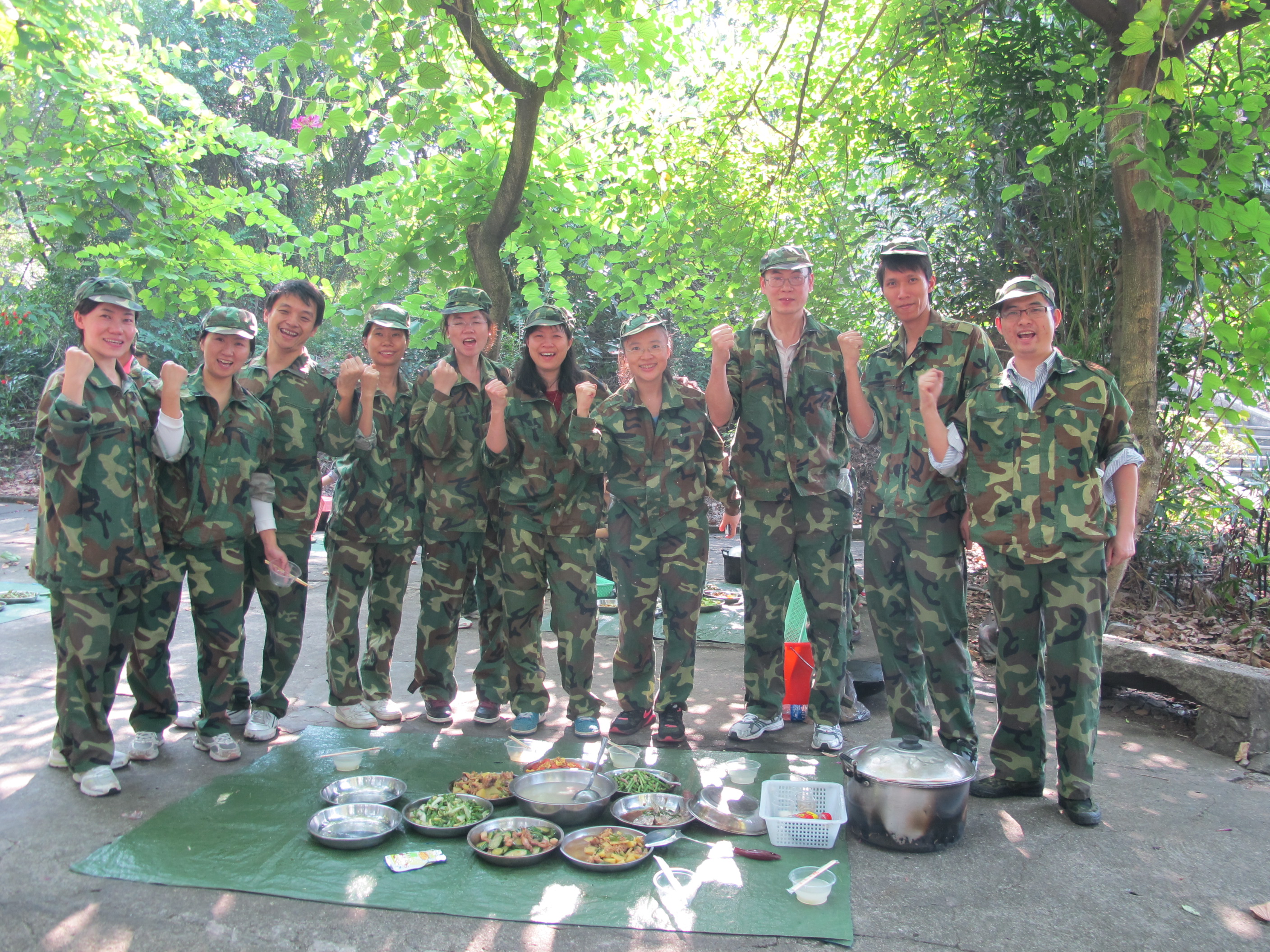 学院党委开展“创先争优，建一流学院”黄埔军校素质拓展活动