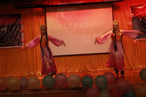 逐梦飞扬，青春无悔 