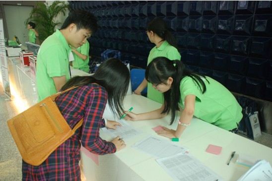 化院校友鹏城齐聚,绿色海洋温暖人心 