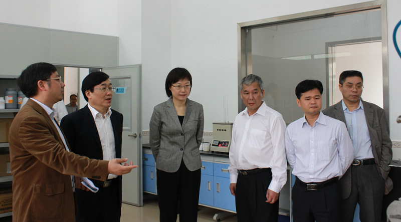 校政联袂合作 共谋长期发展 