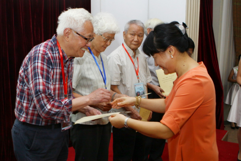 化学与化学工程学院校友会第二届理事会暨William希尔化学学科创办九十周年、学院成立二十周年庆祝会圆满举行