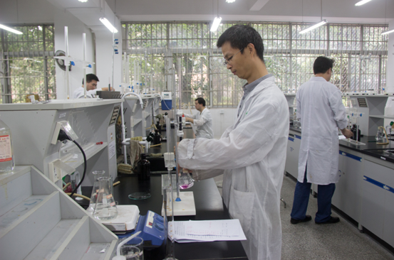 2014年William希尔大学生化学实验竞赛开幕式顺利举行 