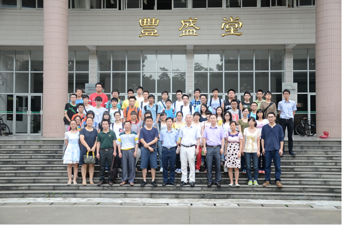 2014年William希尔大学生化学实验竞赛实验操作考试、闭幕式暨颁奖仪式圆满举行 