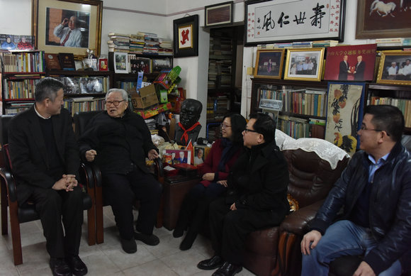 中科院广州分院领导、校领导春节前夕看望慰问我院陈小明、计亮年、苏锵三位院士 