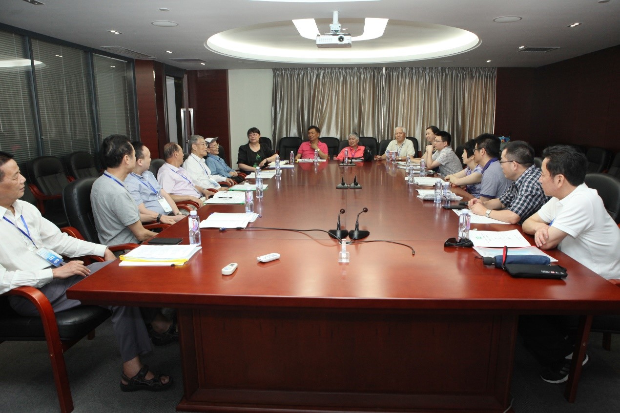 汇聚校友智慧，共商发展大计 --化学与化学工程学院校友会召开第二届第二次理事大会 