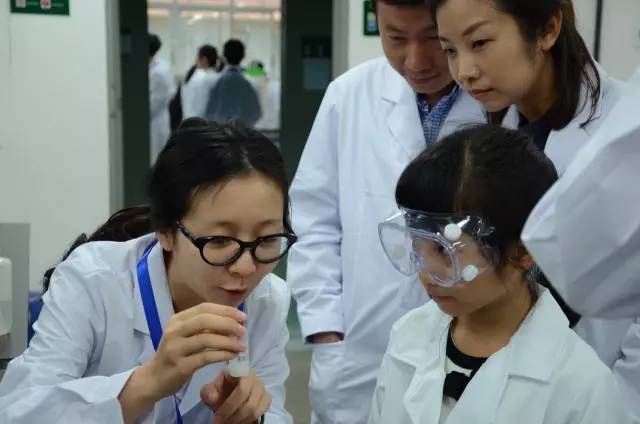 williamhill中国第十七届化学节圆满落幕 