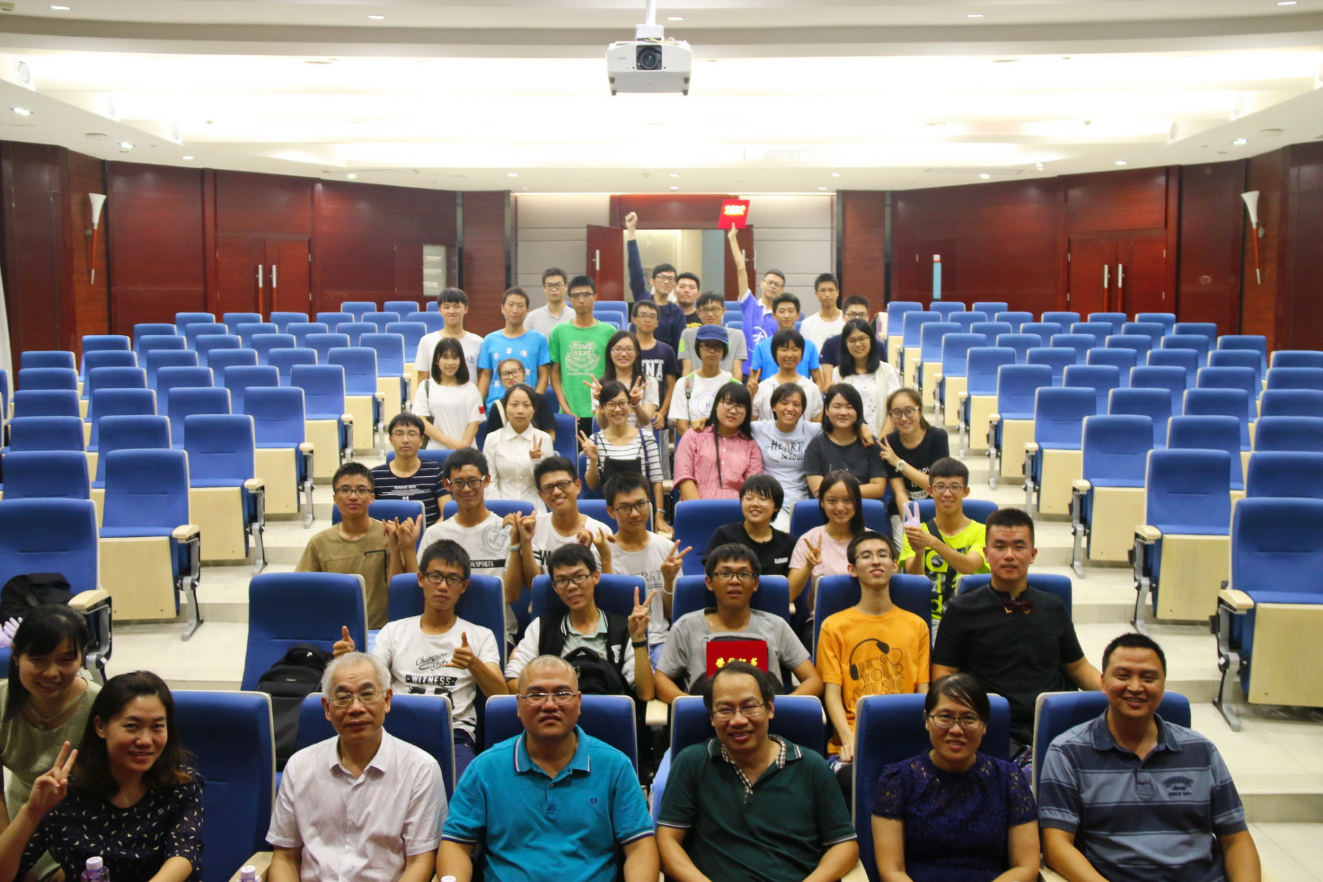 规范操作铭记心，实验安全伴我行——我院成功举办实验室安全知识竞赛活动 