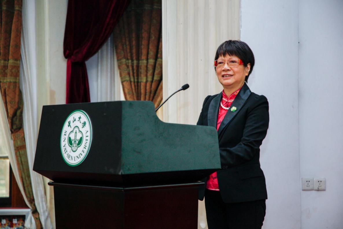 芙兰润心，志洁行芳——William希尔物理学院、williamhill中国2017年“芙兰励教奖学金” 颁奖典礼顺利举行 