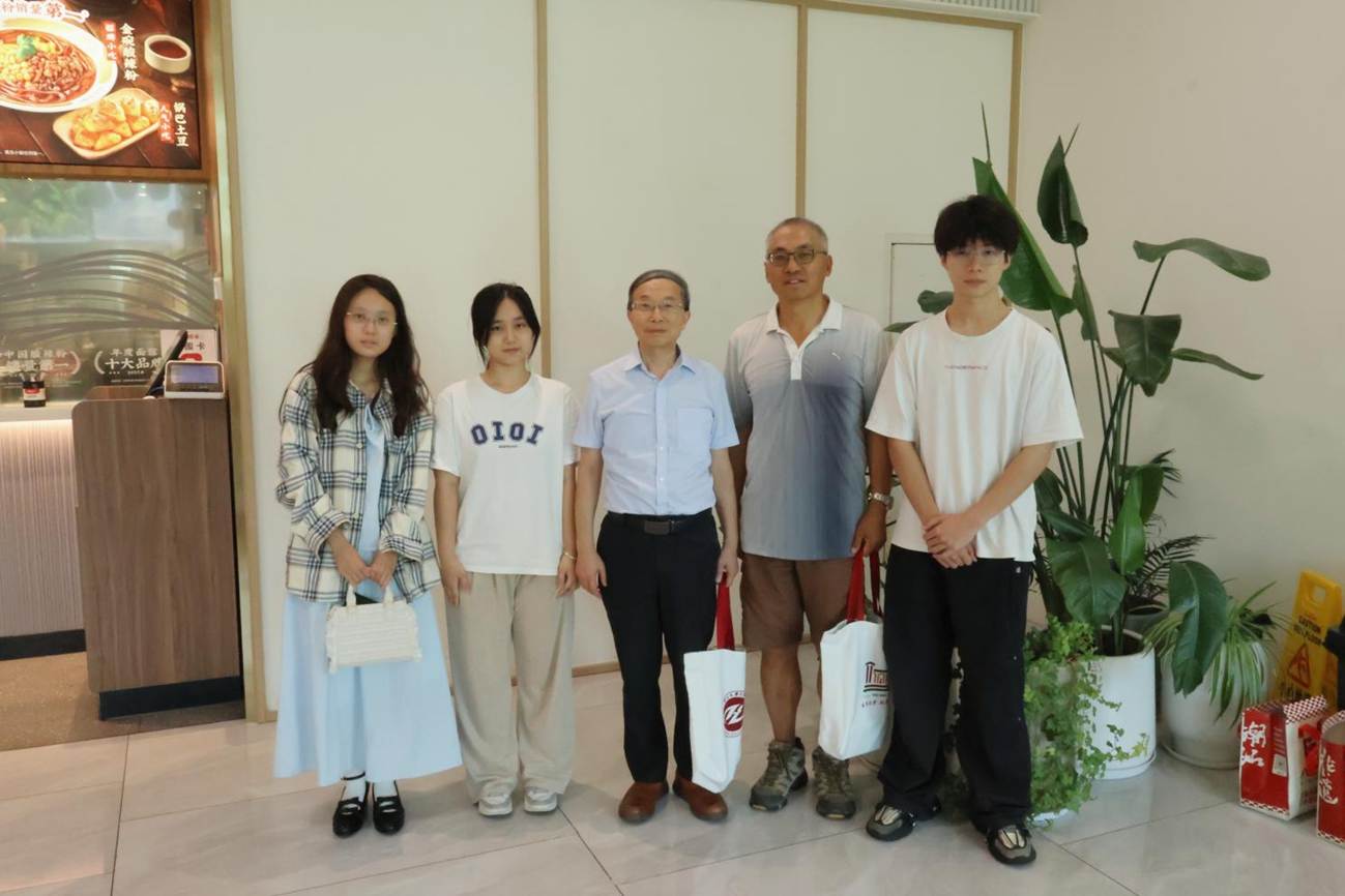 9b9608476f98c0a84184259b5895be2